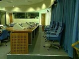 СМИ: суд в Гааге готовится арестовать Каддафи. А тот выступил из подполья, куда у крестоносцев "руки не дотянутся" СМИ: суд в Гааге готовится арестовать Каддафи. А тот выступил из подполья, куда у крестоносцев "руки не дотянутся"