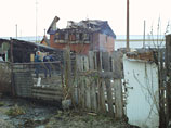 Сильный пожар в Нефтеюганске, горели несколько домов на одной улице 
