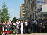 У обменников в Минске по-прежнему дежурят люди в надежде купить хоть какую-то иностранную валюту, поскольку ее по-прежнему нет