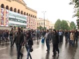 Напомним, что изначально "Народное собрание" и радикальная "Грузинская партия", одним из сопредседателей которой является Ливон Гачечиладзе, назначили на 25 мая Напомним, что изначально "Народное собрание" и радикальная "Грузинская партия", одним из сопредседателей которой является Ливон Гачечиладзе, назначили на 25 мая