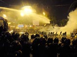 Грузинские власти разогнали митинг оппозиции и начали задерживать активистов Грузинские власти разогнали митинг оппозиции и начали задерживать активистов