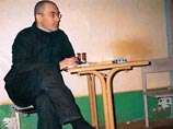 Бывший заключенный Александр Кучма, который в апреле 2006 года напал на экс-главу ЮКОСа Михаила Ходорковского и обвинил его в сексуальных домогательствах, дал новое откровенное интервью "Газете.Ru" Бывший заключенный Александр Кучма, который в апреле 2006 года напал на экс-главу ЮКОСа Михаила Ходорковского и обвинил его в сексуальных домогательствах, дал новое откровенное интервью "Газете.Ru"