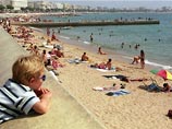 Только 3% россиян могут позволить себе отдых за пределами бывшего СССР - данные опроса Только 3% россиян могут позволить себе отдых за пределами бывшего СССР - данные опроса