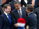 Дмитрий Медведев в рамках саммита "Большой восьмерки" согласился по просьбе коллег из США и Франции выступить посредником между воюющими ливийскими сторонами и попробовать убедить Каддафи отказаться от власти