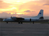 В Южно-Сахалинске самолет Ан-24 совершил аварийную посадку