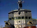 Чтобы скрыть следы браконьерства, капитан затопил судно в Охотском море. Экипаж спасли пограничники