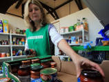 В Британии вырос спрос на бесплатные продукты питания, распространяемые через Церкви В Британии вырос спрос на бесплатные продукты питания, распространяемые через Церкви