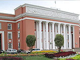 В парламенте Таджикистана обнаружили тайник с бюстами Ленина, Сталина, Маркса и Энгельса