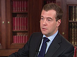 Медведев окончательно отменил зиму и навечно оставил граждан в летнем времени Медведев окончательно отменил зиму и навечно оставил граждан в летнем времени