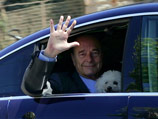 Чрезмерная привязанность к белой болонке по кличке Дуду сыграла злую шутку с 78-летним экс-президентом Франции Жаком Шираком: его не пустили в казино