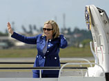 В связи с выбросом пепла из вулкана Дубби госсекретарь США Хиллари Клинтон вынуждена была в понедельник прервать поездку по Африке