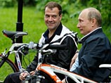Дмитрий Медведев и Владимир Путин, 11 июня 2011 года