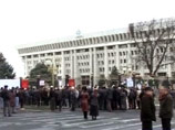 В Москве задержаны соратники экс-президента Киргизии, среди которых финансист его сына В Москве задержаны соратники экс-президента Киргизии, среди которых финансист его сына