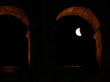 Миллионы людей следили за рекордным лунным затмением (ФОТО, ВИДЕО)