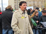 Одним из первых полицейские задержали лидера Федерации автовладельцев России Сергея Канаева