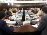 СМИ: Путин заявлением о съезде "ЕР" озадачил свою партию и поставил Медведева в неудобное положение СМИ: Путин заявлением о съезде "ЕР" озадачил свою партию и поставил Медведева в неудобное положение