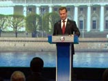 Медведев на Петербургском форуме: модернизация продолжится независимо от того, кто будет у власти