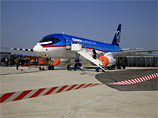 Вице-премьер РФ Сергей Иванов  на Sukhoi Superjet 100 прилетел во Францию - участвовать в салоне Ле Бурже