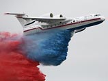 Путинскому "самолету-амбиции" в Ле Бурже не позволяют извергнуть из себя российский триколор: это опасно Путинскому "самолету-амбиции" в Ле Бурже не позволяют извергнуть из себя российский триколор: это опасно