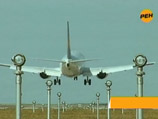Неизвестные пытались ослепить лазером экипаж самолета, заходившего на посадку в аэропорту "Домодедово"