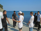 Активисты "Эковахты", члены молодежного "Яблока" и движения "Солидарность", а также представители Геленджикского правозащитного центра "провели общественную инспекцию побережья Черного моря"