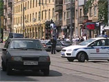 Подробности налета на ювелирный магазин в Москве: грабители прострелили фуражку полицейскому