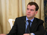 Медведев планирует посетить этот регион, чтобы проверить, как идет подготовка к саммиту АТЭС, который в следующем году состоится в России