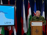 Командующий операцией "Объединенный защитник" в Ливии канадский генерал-лейтенант Шарль Бушар на брифинге во вторник отметил, что ливийцы в знак благодарности войскам НАТО пишут "Thank you" ("спасибо") на крышах домов