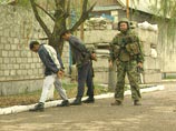 Расследование ведется только "в одну сторону" - в отношении российских военнослужащих, которые участвовали в боевых действиях. А вот дела чеченских боевиков не расследуют и новых не возбуждают Расследование ведется только "в одну сторону" - в отношении российских военнослужащих, которые участвовали в боевых действиях. А вот дела чеченских боевиков не расследуют и новых не возбуждают