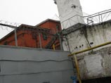 Один из членов "кущевской банды", ответственной за массовое убийство 12 человек на Кубани, найден мертвым в краснодарском СИЗО. 28-летний Виталий Иванов, обвиняемый в серии убийств, повесился на простыне в своей тюремной камере в ночь на четверг Один из членов "кущевской банды", ответственной за массовое убийство 12 человек на Кубани, найден мертвым в краснодарском СИЗО. 28-летний Виталий Иванов, обвиняемый в серии убийств, повесился на простыне в своей тюремной камере в ночь на четверг