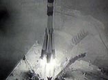 19 апреля 1971 года был дан старт программе. Перед космонавтами были поставлены задачи состыковаться с орбитальной научной станцией "Салют", перейти в ее помещения и провести ряд научно-технических исследований и экспериментов 19 апреля 1971 года был дан старт программе. Перед космонавтами были поставлены задачи состыковаться с орбитальной научной станцией "Салют", перейти в ее помещения и провести ряд научно-технических исследований и экспериментов