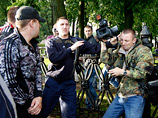 Ранее сообщалось, что белорусских журналистов на Привокзальной площади Минска задерживали, иностранных - отпускали
