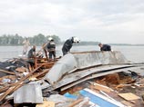 От взрыва на дебаркадере на Волге погибли две женщины: одна утонула, другая умерла от ран От взрыва на дебаркадере на Волге погибли две женщины: одна утонула, другая умерла от ран