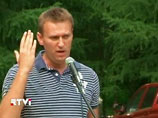 Навальный обратился к Медведеву с просьбой разобраться в интересе ФСБ и МВД к личным данным спонсоров "РосПила"