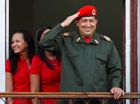 Уго Чавес впервые показался народу после операций на Кубе
