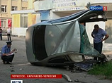 В КЧР Toyota влетела на остановку и разлетелась пополам от удара: пятеро погибших (ФОТО) В КЧР Toyota влетела на остановку и разлетелась пополам от удара: пятеро погибших (ФОТО)