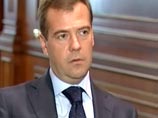 На совещании по вопросам выполнения поручений президента, когда все темы повестки были рассмотрены, Медведев сказал: "На этом можно было бы и закончить, если бы я сегодня не прочитал, что гособоронзаказ за 2011 год сорван"