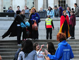 Фанаты Гарри Поттера стали стекаться в центр Лондона, на Трафальгарскую площадь еще с начала недели