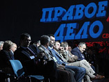 "Мне очень понравилась речь Прохорова, он хочет поставить человека в центр государства, в то время как в России власть всегда была всемогущественной", - объяснил Павел Лунгин