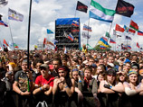 На фестивальной поляне у тверской деревни Искрино в Большом Завидово все готово к крупнейшему в России юбилейному Х рок-фестивалю под открытым небом "Нашествие"