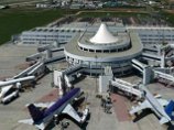Пассажиры рейса Анталия-Самара отказались лететь, увидев горящую турбину своего самолета Пассажиры рейса Анталия-Самара отказались лететь, увидев горящую турбину своего самолета
