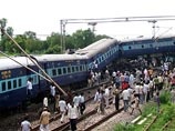 В результате железнодорожной катастрофы в Индии погибли 53 человека, более 250 получили ранения