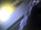 На потерпевший крушение теплоход отправились военные водолазы. ВИДЕО с затонувшей "Булгарии"
На потерпевший крушение теплоход отправились военные водолазы. ВИДЕО с затонувшей "Булгарии"