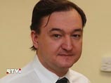 37-летний Сергей Магнитский, обвиненный в пособничестве в уклонении от уплаты налогов, скончался в палате интенсивной терапии больницы СИЗО "Матросская тишина" 16 ноября 2009 года