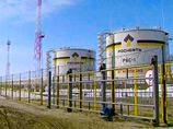 Президент "Роснефти" Эдуард Худайнатов направил в Федеральную антимонопольную службу (ФАС) письмо, в котором обосновывает отказ выполнить требование снизить розничные цены на бензин