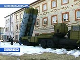 Россия лишь на словах хвастает миру своими передовыми вооружениями - от истребителей до ракетных установок, на самом деле на полигонах "красуются" надувные модели настоящих танков, самолетов и ракет