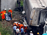 Инцидент произошел вечером 23 июля неподалеку от города Вэньчжоу. Тогда в скоростной поезд, следовавший по маршруту Ханчжоу-Фучжоу, попала молния. Остановившийся поезд протаранил следующий за ним состав