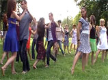 В двух парках Москвы прошла акция "Танго на траве" (ВИДЕО) В двух парках Москвы прошла акция "Танго на траве" (ВИДЕО)