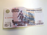 Забравшиеся к нищей старушке воры оставили ей 500 рублей