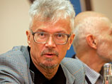 Оппозиционер и писатель, лидер незарегистрированной партии "Другая Россия" Эдуард Лимонов вместе с несколькими соратниками задержан в пятницу в Москве